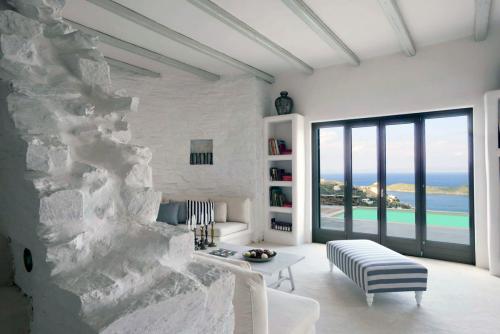 lounge view